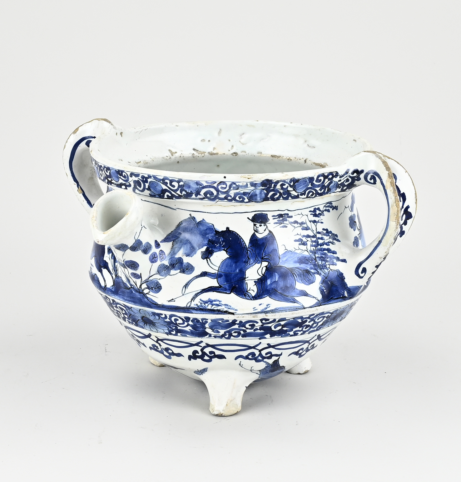Rare 17th - 18th century Delft fayence cream pot with handles and chinoiserie decor.